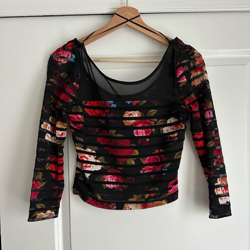 Guess black and rose print crop top. Size medium